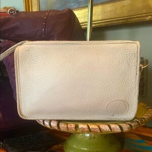 Vintage Dooney & Bourke bag, cream pebbled  leather bag, trim and strap.
